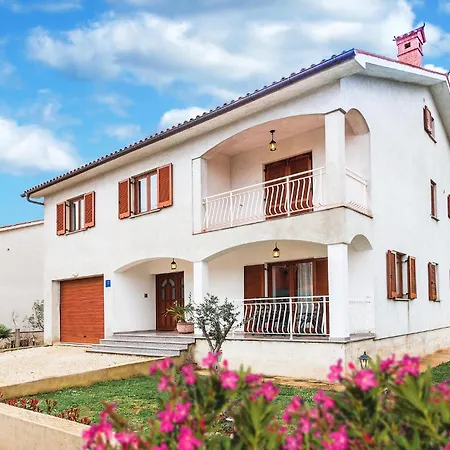 Apartment I