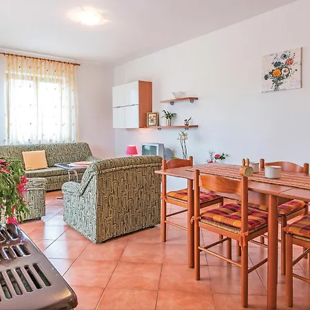 Lovely In With Kitchen