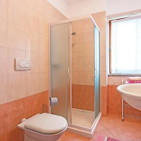 Lovely In With Kitchen Fažana